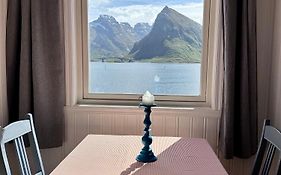 Lydersen Rorbuer Budget Hostel & Private Apartments